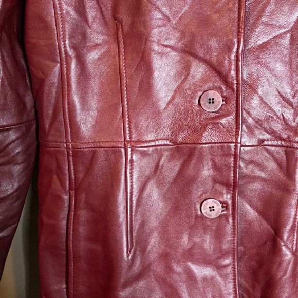 Nine West red/ burgundy leather coat. Size medium - Picture 6 of 12